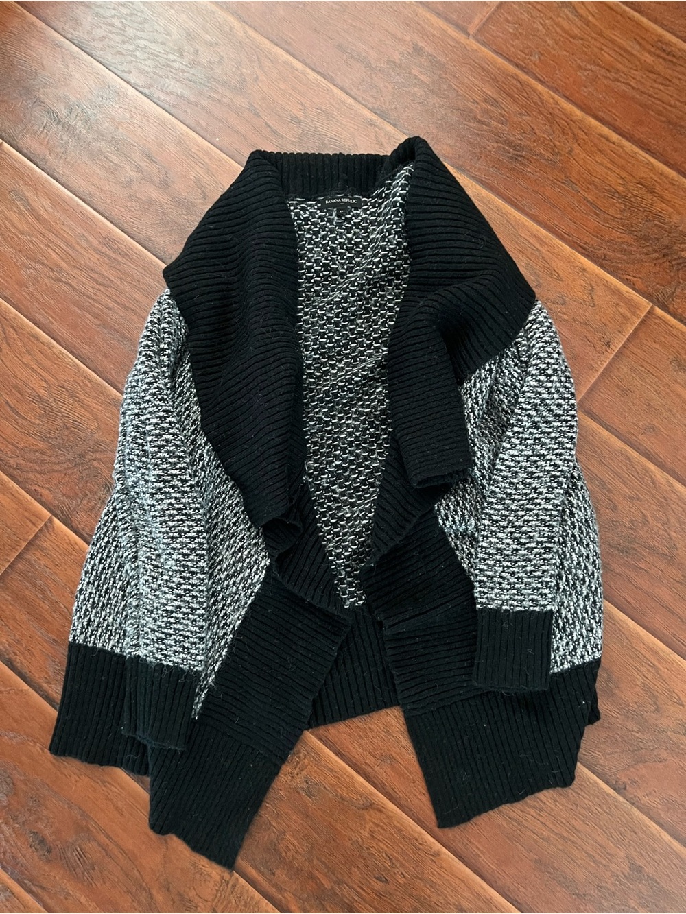 Banana Republic Black & Gray Open-Front Knit Cardigan